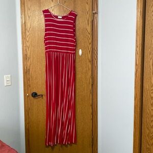 Women’s maxi dress w/pockets